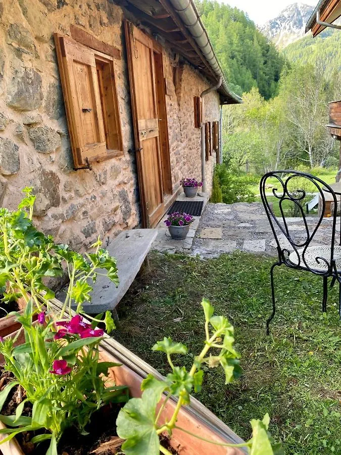 Le Cerf De La Lune Crots Apartment