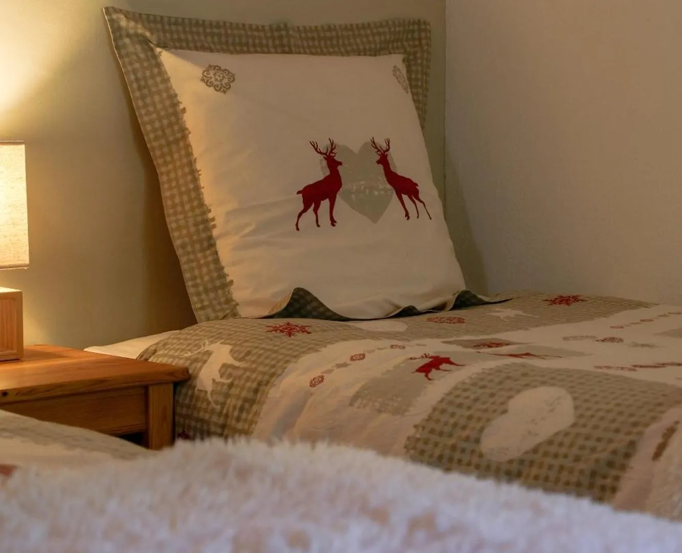 Le Cerf De La Lune Crots Apartment